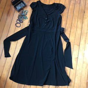 Casual black midi dress